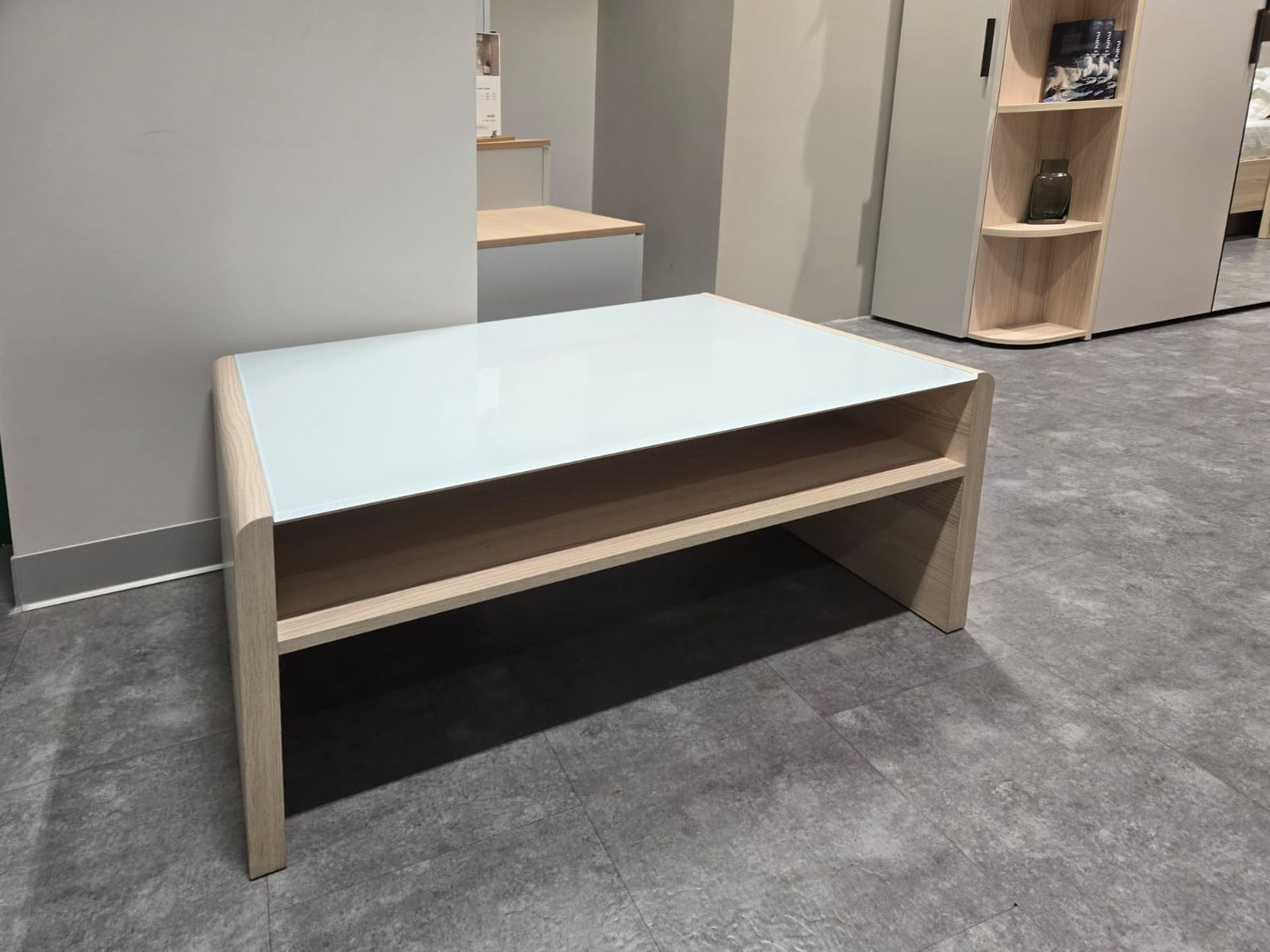 Журнальный стол Este